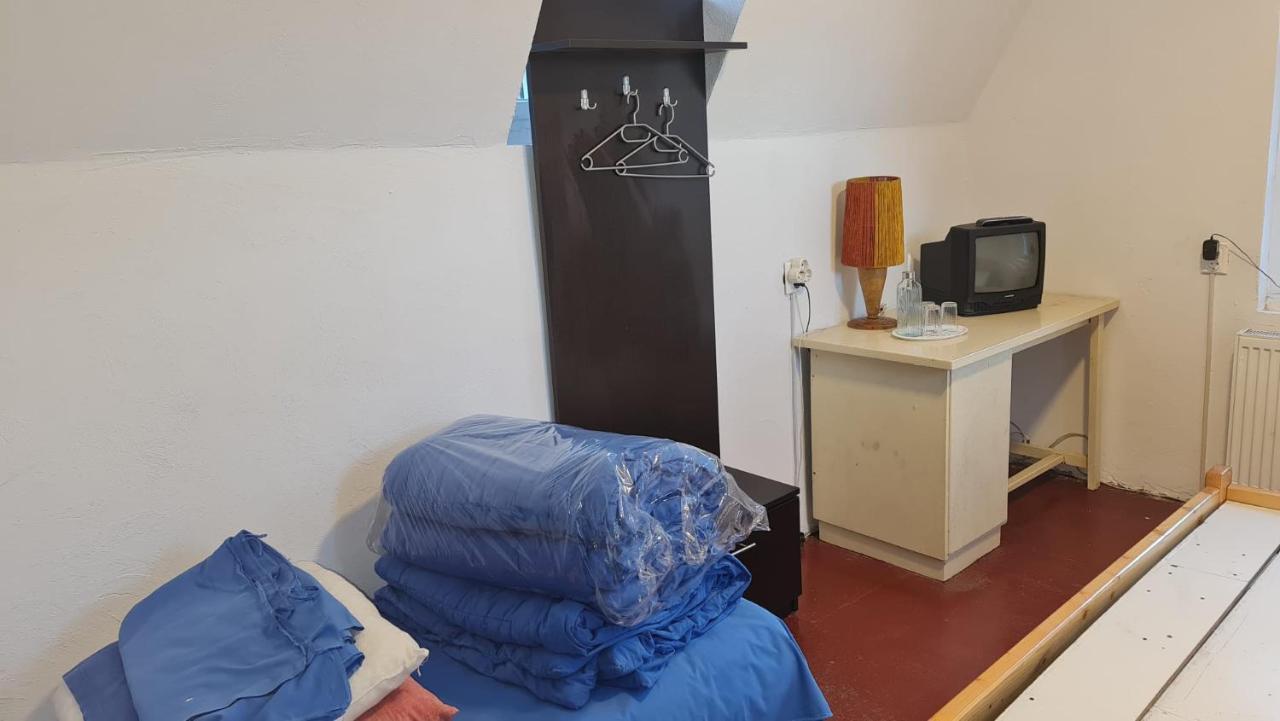 Camping Aviator Busteni, Camere Екстериор снимка
